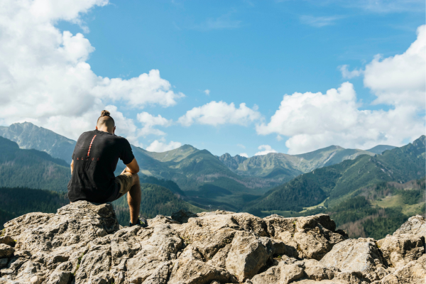 Escalada em Rochas: Técnicas de Conexão com a Natureza para Iniciantes Inspirados