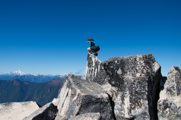 Destinos de escalada em rochas para iniciantes: aproveitando a natureza e desafios verticais