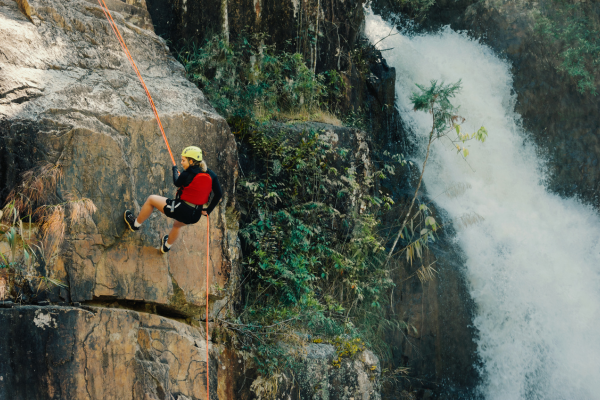 Preparação física e mental: a base para uma escalada segura para iniciantes